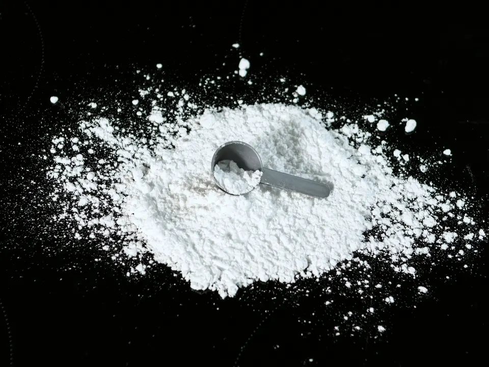 Fine white powder, shown for illustration